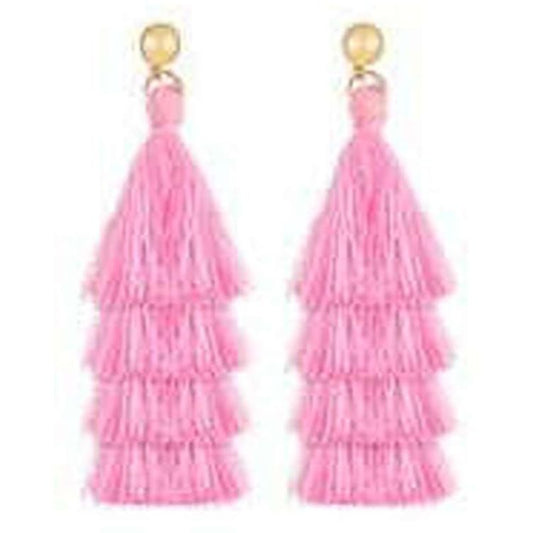 Aretes de hilo, estilo