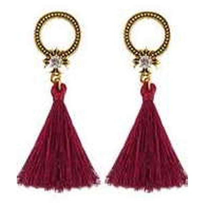 Aretes de hilo, estilo
