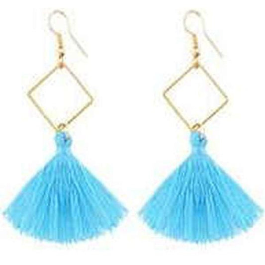 Aretes de hilo, estilo