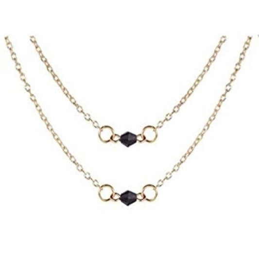 Collar dorado, estilo