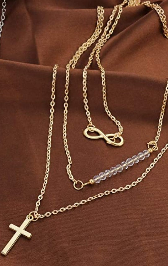 Collar dorado, estilo 17