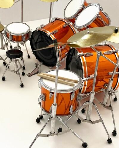 Bateria Replica Miniatura - Metallica (Lars Ulrich) - TAMA Naranja