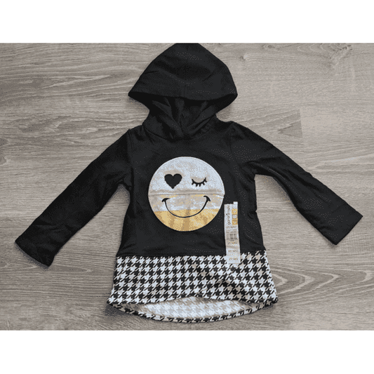 Camiseta para niña, manga larga con gorro. Diseño de carita feliz