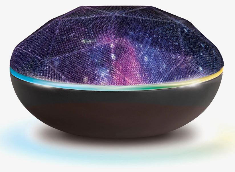 Parlante bluetooth, con imagen de galaxia y luz led de colores.