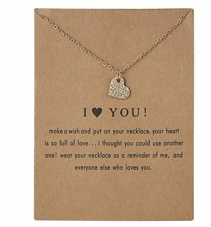 Collar dorado "I love you" (Te amo) con dije corazón encadenado