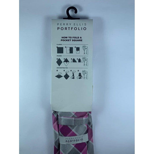Corbata Perry Ellis Rombos Color: Gris con lila.