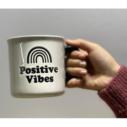 Taza jumbo: Positive Vibes.