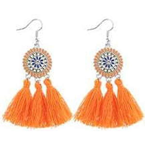 Aretes de hilo, estilo