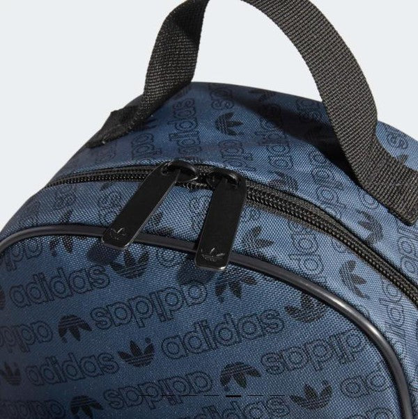 Lonchera Térmica Santiago, color: Gris oscuro con diseño Adidas.