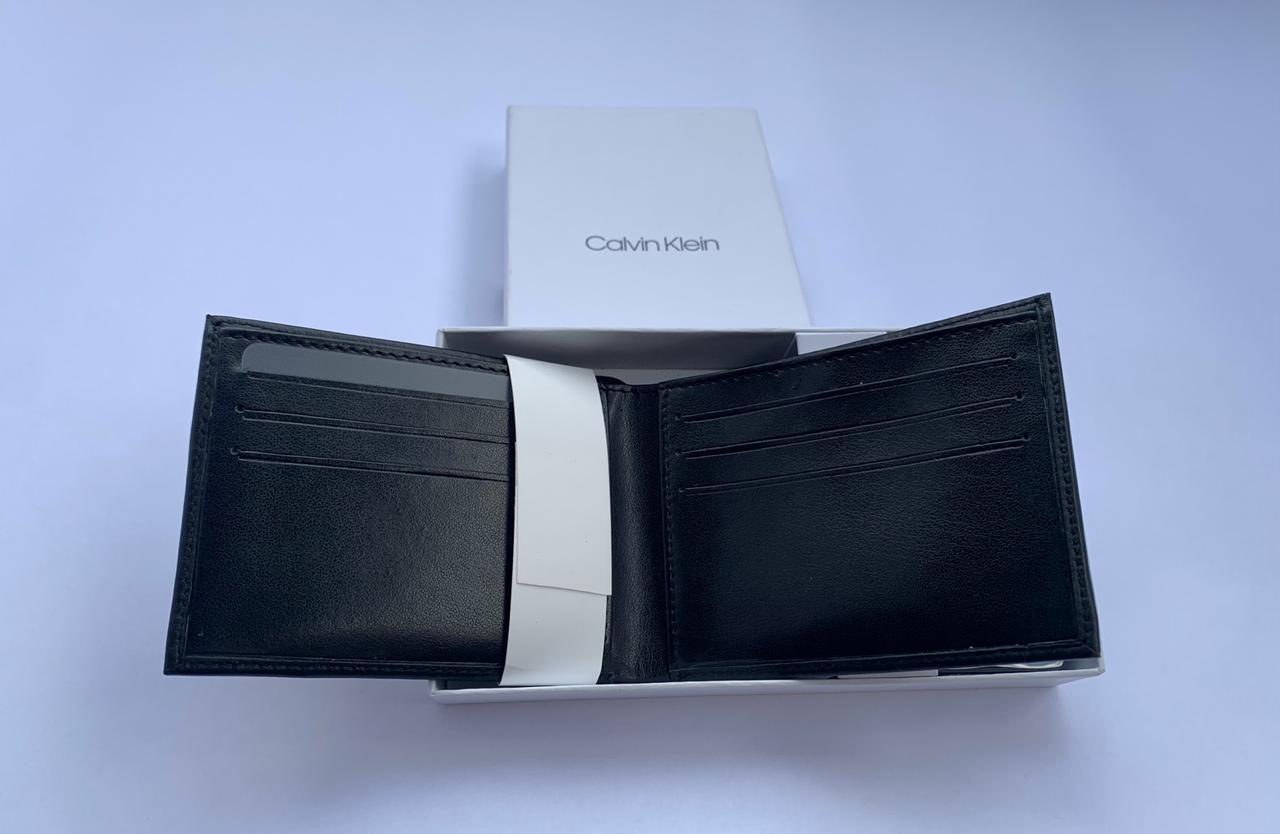 Billetera - Calvin Klein - Color Negro (Incluye clip para billetes) - The Gift Shop Costa Rica