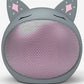 Parlante bluetooth, en forma de gatito, color gris con rosado.