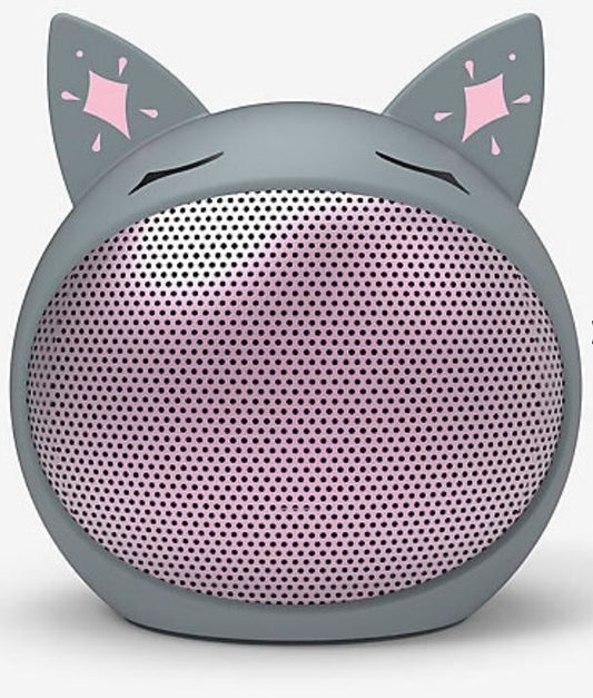 Parlante bluetooth, en forma de gatito, color gris con rosado.