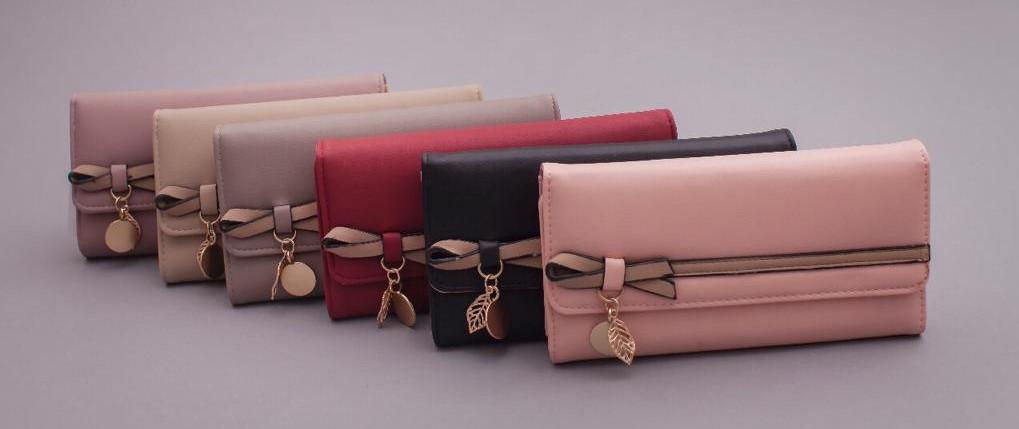 Cartera con lazo y hojita, color: Roja. - The Gift Shop Costa Rica