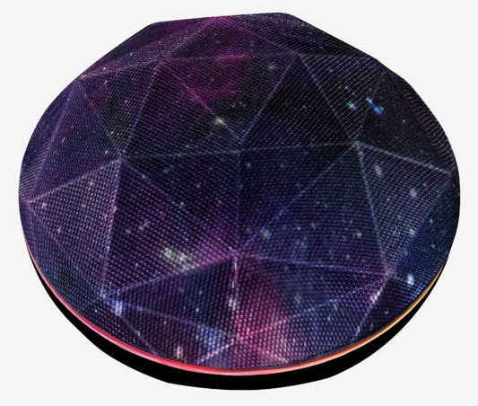 Parlante bluetooth, con imagen de galaxia y luz led de colores.