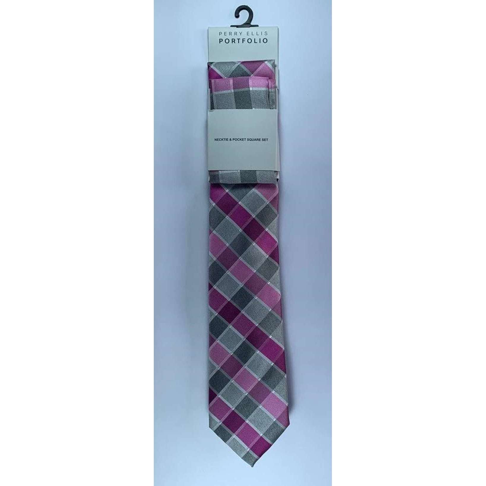 Corbata Perry Ellis Rombos Color: Gris con lila.