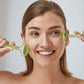 Kit de dos rodillos en Jade con gua sha para el rostro, ojos, cuello y cuerpo.